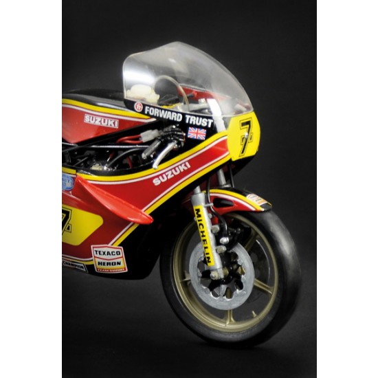 1/9 Suzuki RG 500 XR27 1/9 Suzuki RG 500 XR27