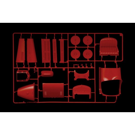 1/12 Alfa Romeo 8C 2300 Monza Tazio Nuvolari Driver 1/12 Alfa Romeo 8C 2300 Monza Tazio Nuvolari Driver