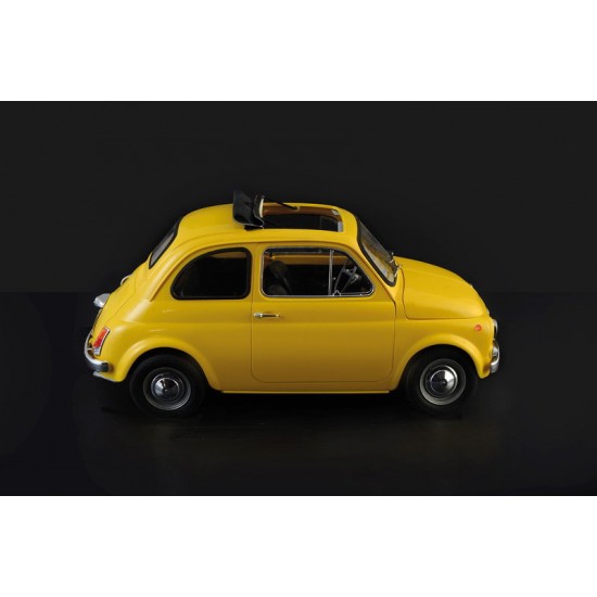 1/12 Fiat 500 F Economy/City Car 1/12 Fiat 500 F Economy/City Car