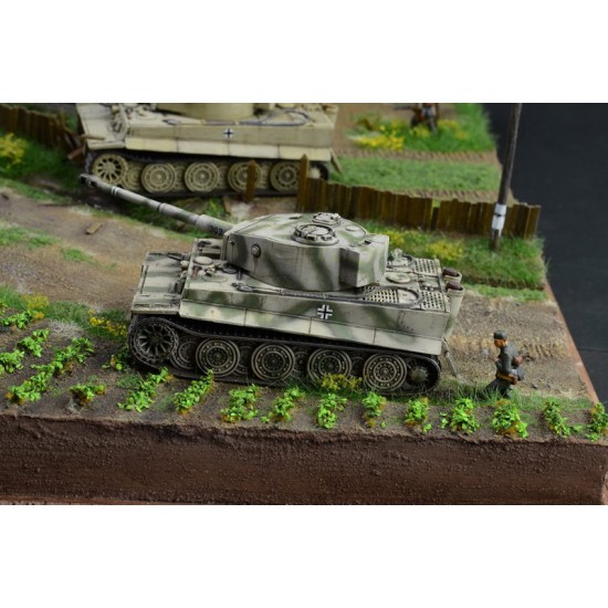 1/72 Battle At Malinava 1944 Diorama set 1/72 Battle At Malinava 1944 Diorama set