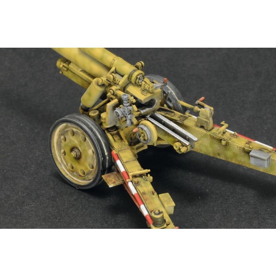 1/72 15cm Field Howitzer/10.5cm Field Gun (1 kit & 5 figures) 1/72 15cm Field Howitzer/10.5cm Field Gun (1 kit & 5 figures)
