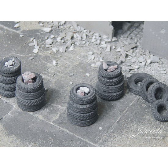 28mm Scale Barrier Of Old Tires w/Accessories 28mm Scale Barrier Of Old Tires w/Accessories