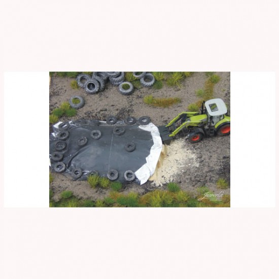 1/87 (HO scale) Silage Pile Green w/ Tyres And Foil (3pcs) 1/87 (HO scale) Silage Pile Green w/ Tyres And Foil (3pcs)