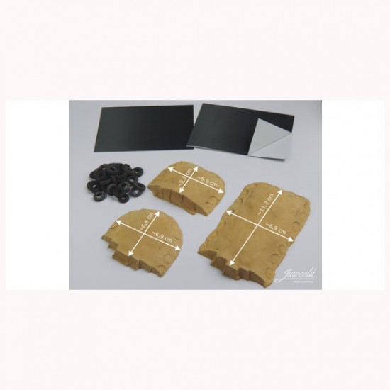 1/87 (HO scale) Silage Pile Green w/ Tyres And Foil (3pcs) 1/87 (HO scale) Silage Pile Green w/ Tyres And Foil (3pcs)