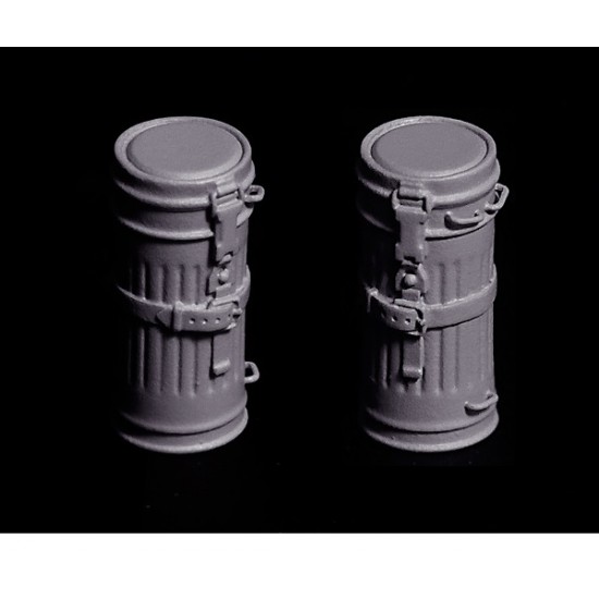1/35 German Gas Mask Canister with Vehicle Mount 1/35 German Gas Mask Canister with Vehicle Mount