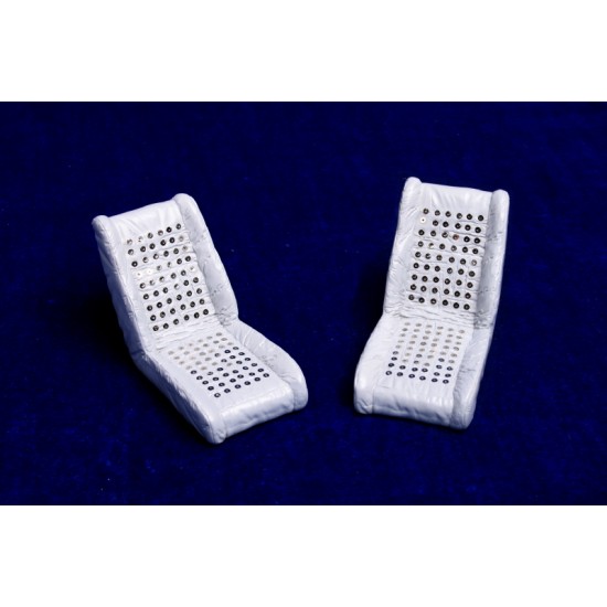 1/12 Ford GT40 Racing Seat for Trumpeter #05403 (Resin+Metal Sticker) 1/12 Ford GT40 Racing Seat for Trumpeter #05403 (Resin+Metal Sticker)