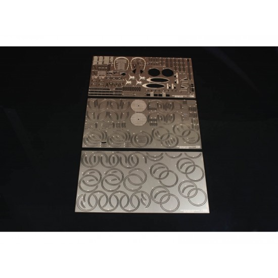 1/200 USS Missouri BB-63 Battleship Deluxe Detailing Set w/Wooden Deck for Trumpeter kit 1/200 USS Missouri BB-63 Battleship Deluxe Detailing Set w/Wooden Deck for Trumpeter kit