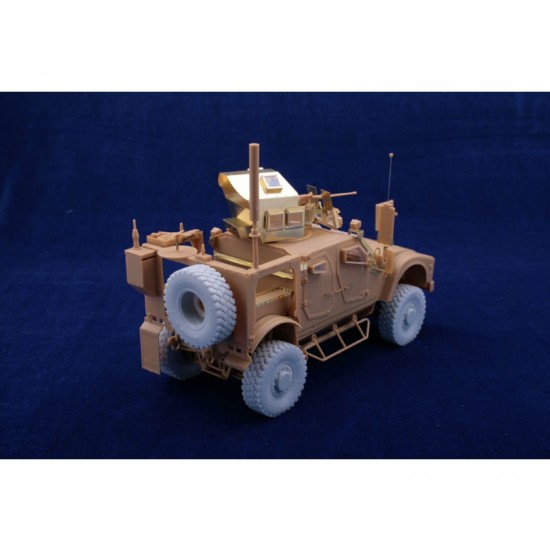 1/35 Oshkosh M-ATV Detail Set Deluxe Pack II (with wide resin tyre) for Panda models 1/35 Oshkosh M-ATV Detail Set Deluxe Pack II (with wide resin tyre) for Panda models
