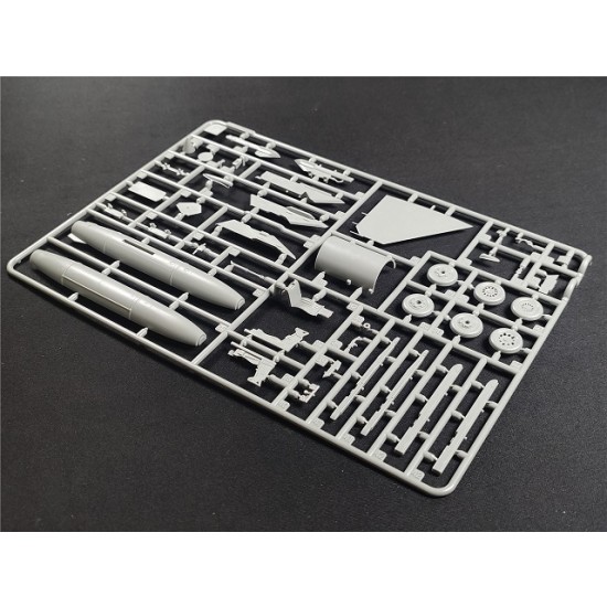 1/48 USAF F-16C Block 25/42 Fighting Falcon 1/48 USAF F-16C Block 25/42 Fighting Falcon