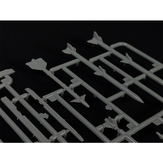 1/48 F/A-18C Hornet VFA-27 Royal Maces 1/48 F/A-18C Hornet VFA-27 Royal Maces