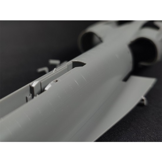 1/48 F/A-18C Hornet VFA-27 Royal Maces 1/48 F/A-18C Hornet VFA-27 Royal Maces