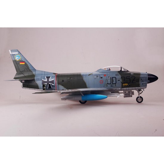 1/32 North-American F-86K Sabre Dog 1/32 North-American F-86K Sabre Dog