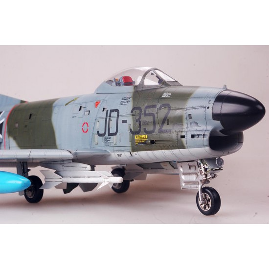 1/32 North-American F-86K Sabre Dog 1/32 North-American F-86K Sabre Dog