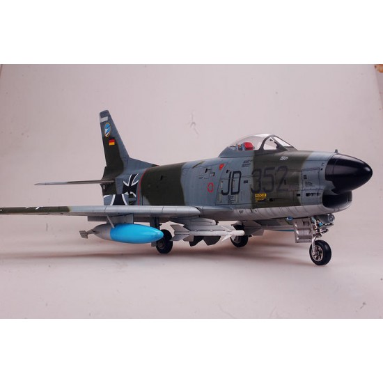 1/32 North-American F-86K Sabre Dog 1/32 North-American F-86K Sabre Dog