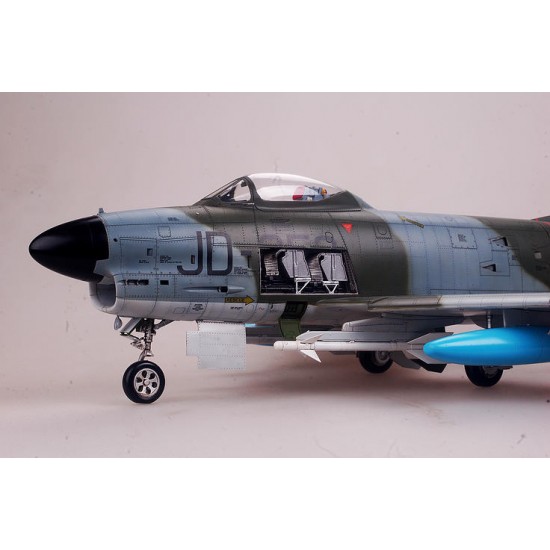 1/32 North-American F-86K Sabre Dog 1/32 North-American F-86K Sabre Dog