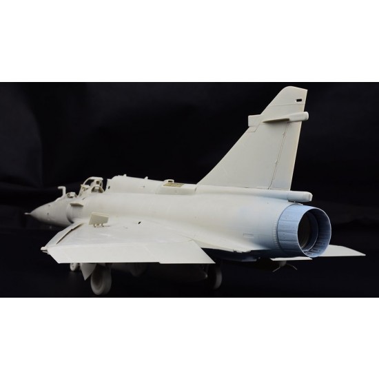 1/32 Dassault Mirage 2000 D/N 1/32 Dassault Mirage 2000 D/N