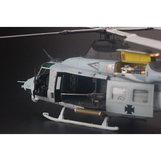 NEW Hot Sale Kitty Hawk KH80124 1/48 UH-1Y Venom Helicopter New . 