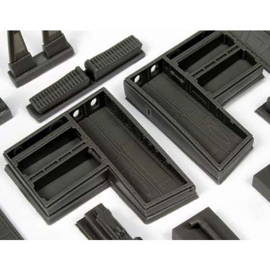 1/32 Supermarine Spitfire Mk.Ixc (C-wing) Weapon Bays for Tamiya kits 1/32 Supermarine Spitfire Mk.Ixc (C-wing) Weapon Bays for Tamiya kits