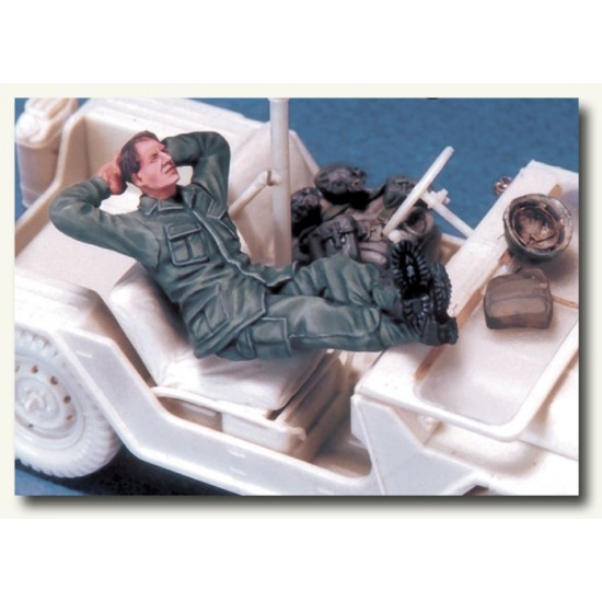 1/35 US Soldier at Rest #1 (Vietnam) 1/35 US Soldier at Rest #1 (Vietnam)