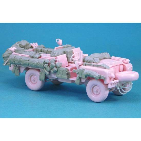 1/35 WWII Pink Panther Desert Patrol Stowage set for Tamiya kit