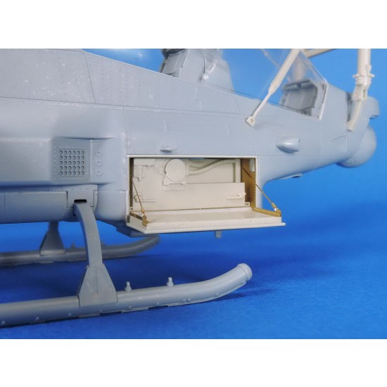 1/35 Bell AH-1Z Avionics and Ammo Bay set for Academy kits