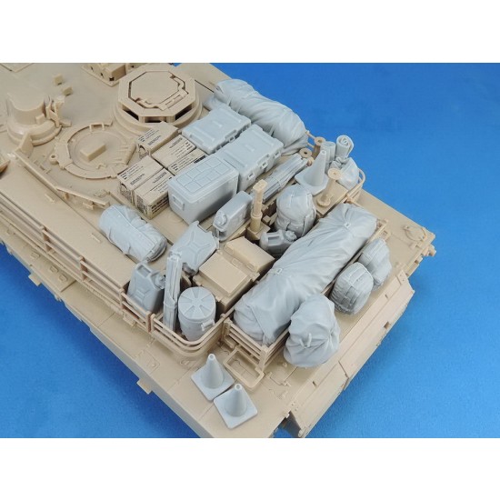 1/35 M1A2 Stowage set Vol. 2 1/35 M1A2 Stowage set Vol. 2