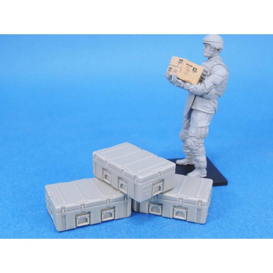 1/35 Medical Box #5 (8 resin parts) 1/35 Medical Box #5 (8 resin parts)
