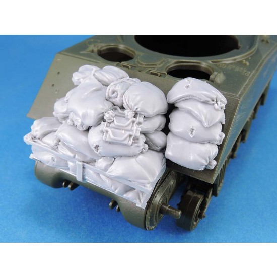 1/35 M4A3 Front Hull Sandbag Armour set 1/35 M4A3 Front Hull Sandbag Armour set