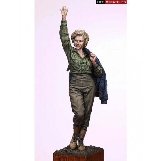 1/16 Marilyn Monroe in Korea for USO Tour 1954 1/16 Marilyn Monroe in Korea for USO Tour 1954