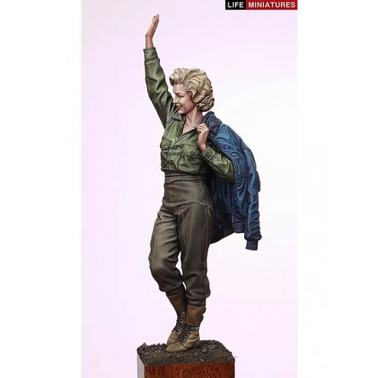1/16 Marilyn Monroe in Korea for USO Tour 1954 1/16 Marilyn Monroe in Korea for USO Tour 1954