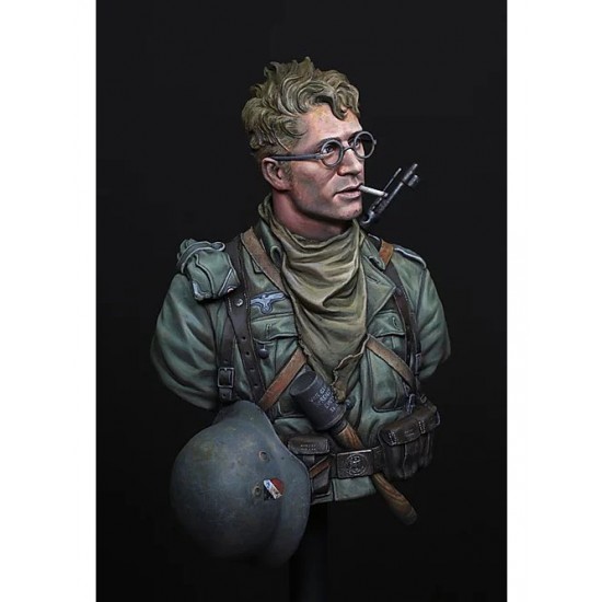 1/10 German 6th Army, Stalingrad 1942 Bust 1/10 German 6th Army, Stalingrad 1942 Bust