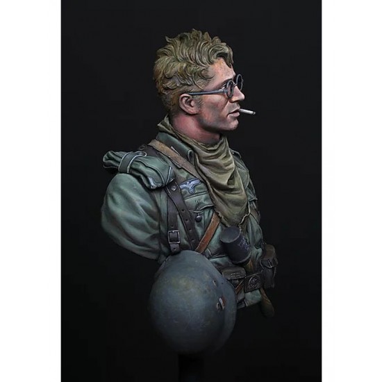 1/10 German 6th Army, Stalingrad 1942 Bust 1/10 German 6th Army, Stalingrad 1942 Bust