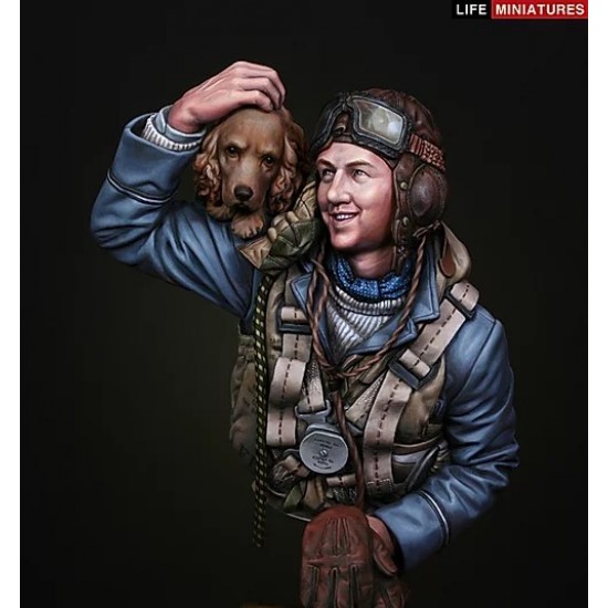 1/10 The Few RAF Fighter Pilot 1940 Battle of Britain Bust 1/10 The Few RAF Fighter Pilot 1940 Battle of Britain Bust