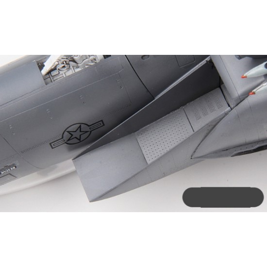 1/48 McDonnell Douglas F-15E Strike Eagle 1/48 McDonnell Douglas F-15E Strike Eagle