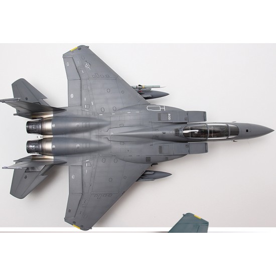 1/48 McDonnell Douglas F-15E Strike Eagle 1/48 McDonnell Douglas F-15E Strike Eagle
