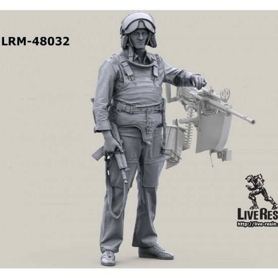 1/48 SSO Mi-24 Helicopter Door Gunner with Koed Helo Door Mount 1/48 SSO Mi-24 Helicopter Door Gunner with Koed Helo Door Mount