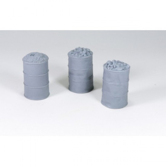 1/35 Metallic Barrels (3pcs) 1/35 Metallic Barrels (3pcs)