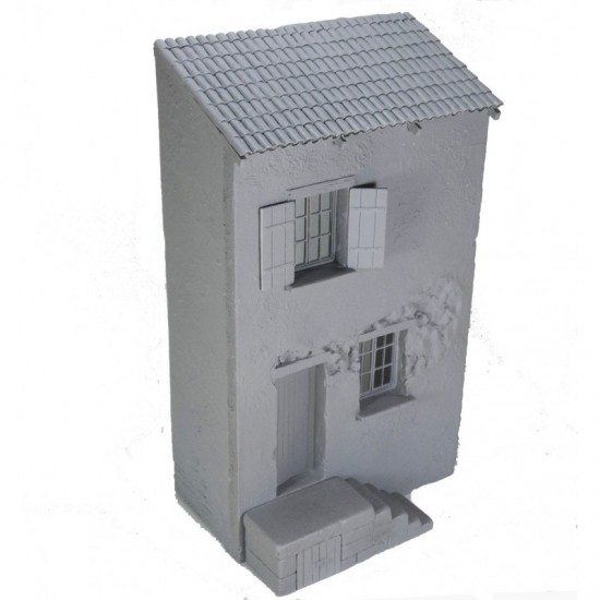 1/35 Farm House (14.5 x 10 x 25 cm) 1/35 Farm House (14.5 x 10 x 25 cm)