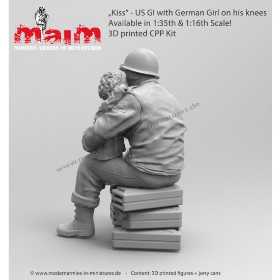 1/16 Kiss - US Gi With German Girl On His Knees (2 figures,3D printed soft resin) 1/16 Kiss - US Gi With German Girl On His Knees (2 figures,3D printed soft resin)