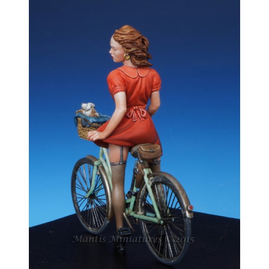 1/35 Pin-up Girl No.2 (1 Figure) 1/35 Pin-up Girl No.2 (1 Figure)