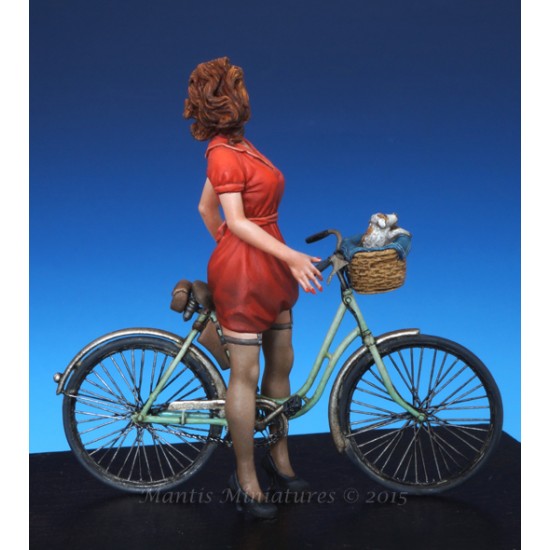 1/35 Pin-up Girl No.2 (1 Figure) 1/35 Pin-up Girl No.2 (1 Figure)