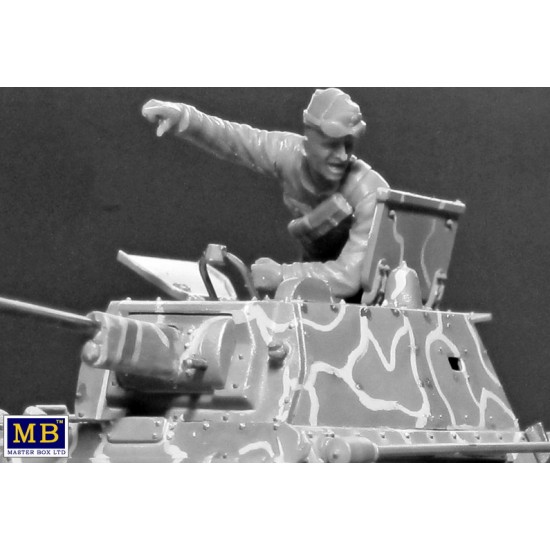 1/35 WWII Italian Military Men (5 Figures) 1/35 WWII Italian Military Men (5 Figures)
