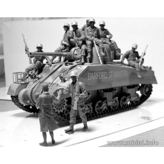 1/35 The 101st Light Company US Paratroopers & British Tankman in France 1944 (9 Figures)