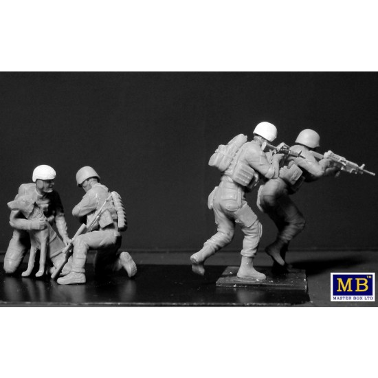 1/35 No Soldier Left Behind - MWD Down (4 Figures+1 Dog) 1/35 No Soldier Left Behind - MWD Down (4 Figures+1 Dog)