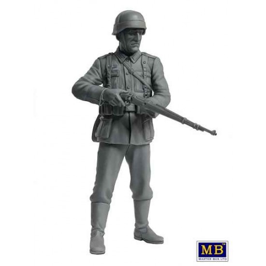 1/35 WWII German Military Man 1939-1941 1/35 WWII German Military Man 1939-1941