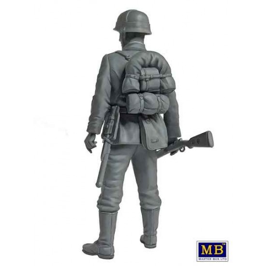 1/35 WWII German Military Man 1939-1941 1/35 WWII German Military Man 1939-1941