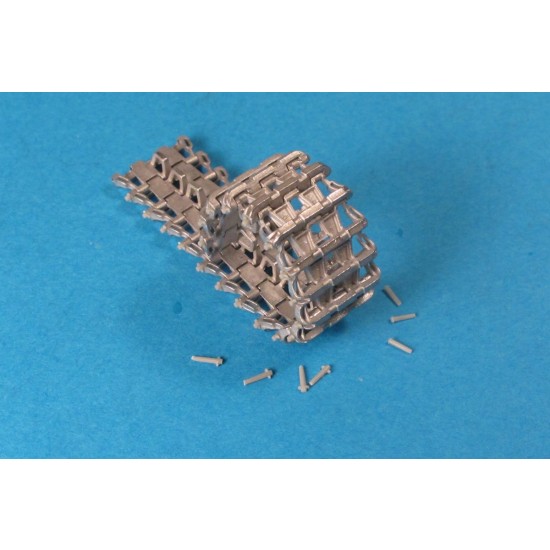 1/35 Metal Tracks for Pz.Kpfw.III & Pz.Kpfw.IV Open Horn 1941-1944 (240 links) 1/35 Metal Tracks for Pz.Kpfw.III & Pz.Kpfw.IV Open Horn 1941-1944 (240 links)