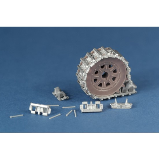1/35 Metal Tracks for Pz.38(t) Late Type 1/35 Metal Tracks for Pz.38(t) Late Type