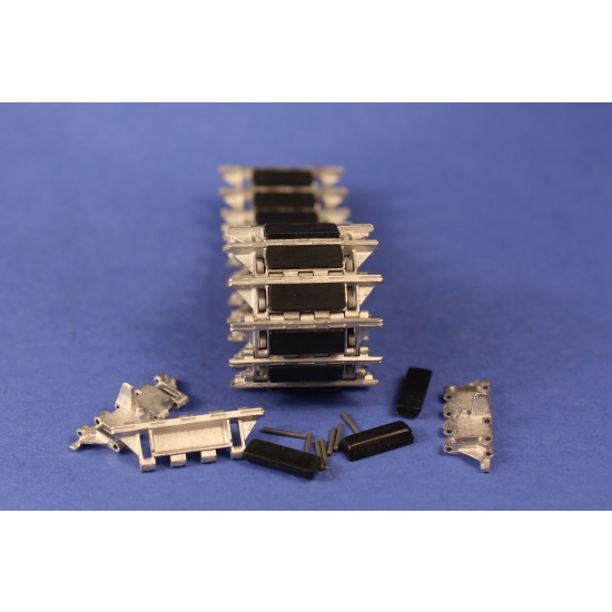 1/35 Metal Tracks with Rubber Pads for British Chieftain (200 links, 400+ pins)