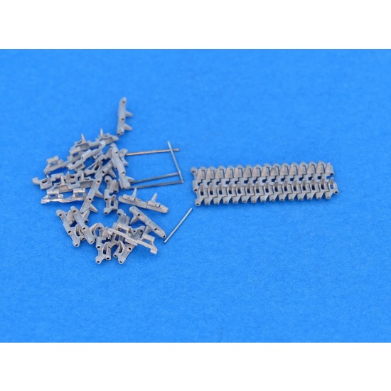 1/35 Tracks for Universal Carrier 1/35 Tracks for Universal Carrier